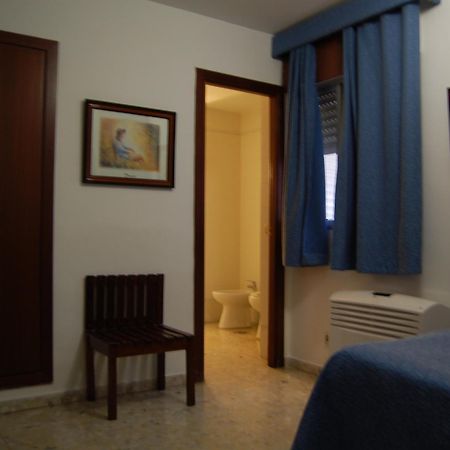 Hotel Marina Victoria Algeciras Exterior photo
