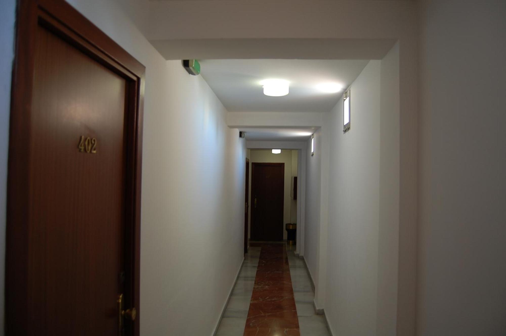 Hotel Marina Victoria Algeciras Exterior photo
